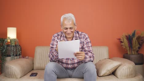 the man who rejoices in good content paperwork.