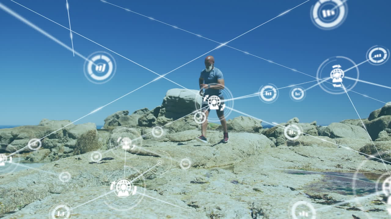 animación de la red de conexiones sobre un hombre afroamericano mayor corriendo en la playa