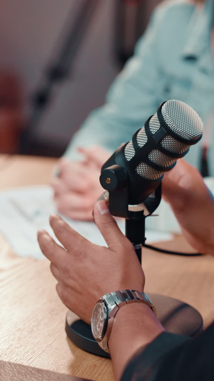 Sessão de Gravação de Podcast
