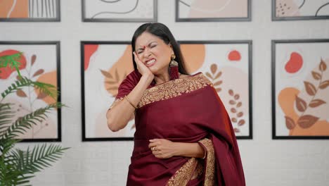 Indian-woman-having-tooth-pain