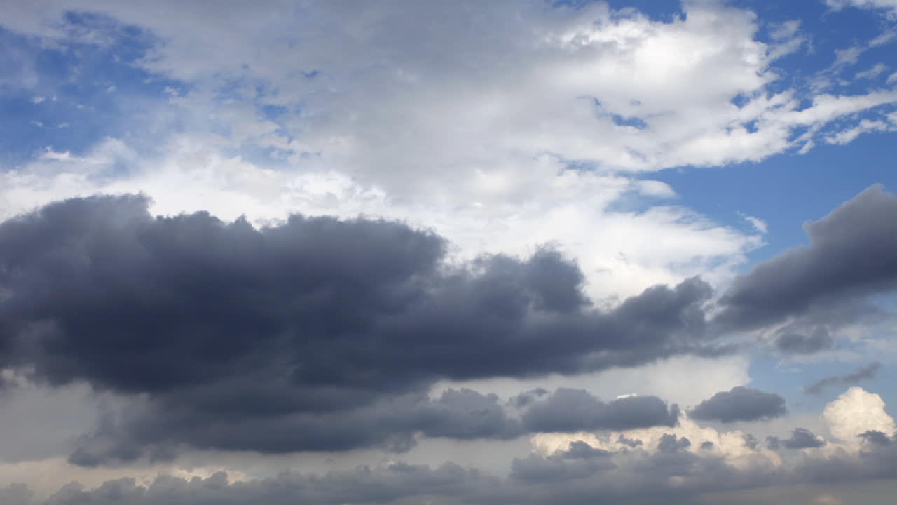 몬세라트 구름 00