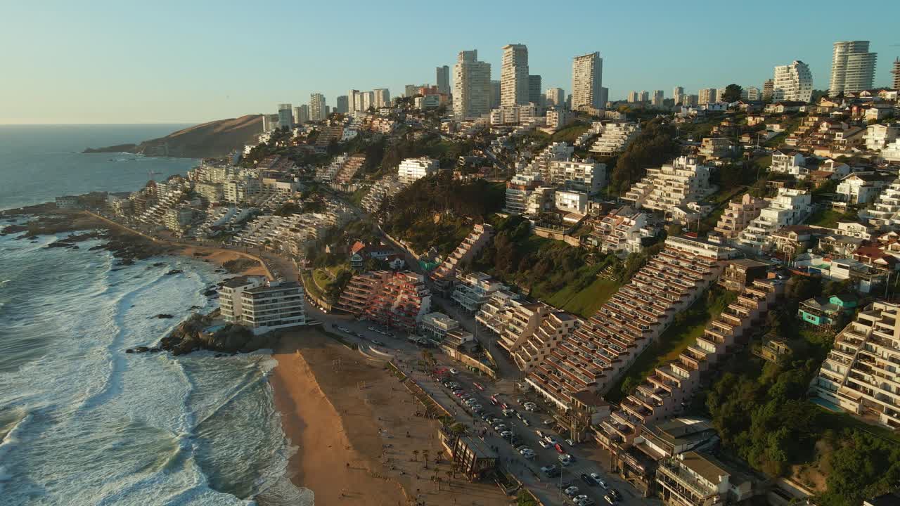 조감도 써니 reñaca 경치 좋은 관광 해변 호텔 리조트 건물 비나 델 마르 해안가 따라