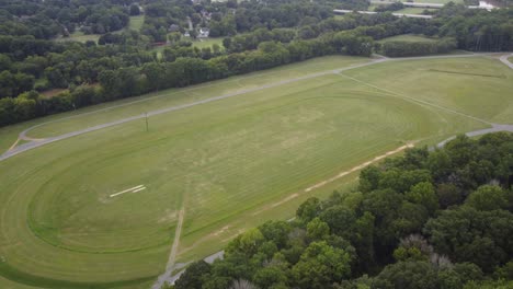 Horse-racing-track-in-Tanglewood-park