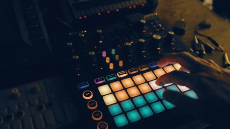 traveling on a synthesizer table