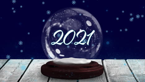 animación de 2021 en globo de nieve en tablas de madera, estrella fugaz y nieve cayendo