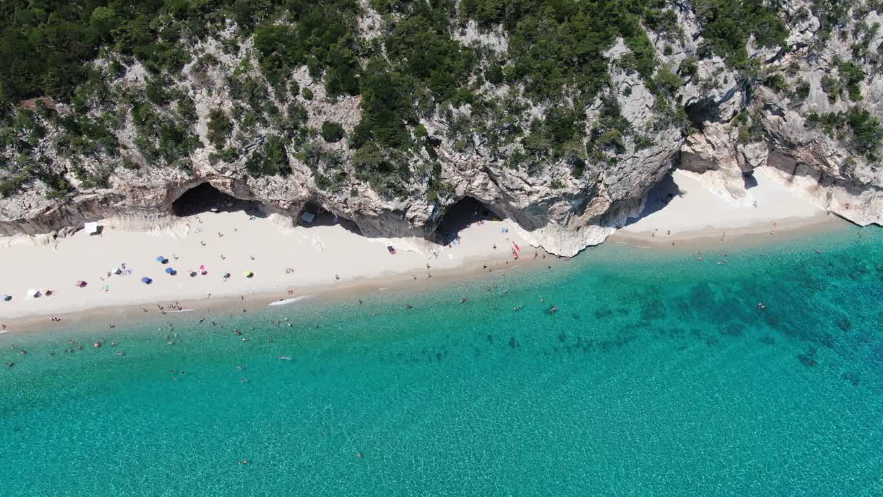 Luftfoto af stranden