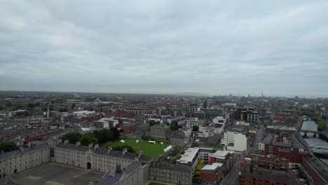 Antena-Descendente-En-El-Centro-De-Dublín