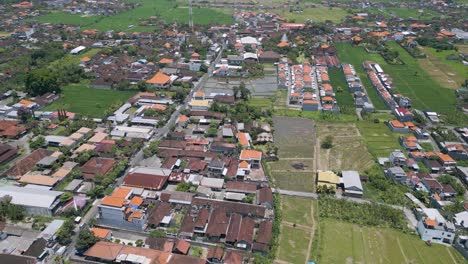 Roof-tiles-of-the-same-color