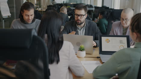 reunión del equipo de negocios
