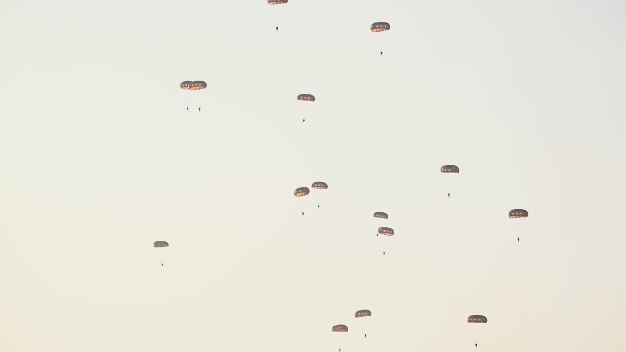 A thrilling moment as paratroopers drop during the UAE’s military showcase