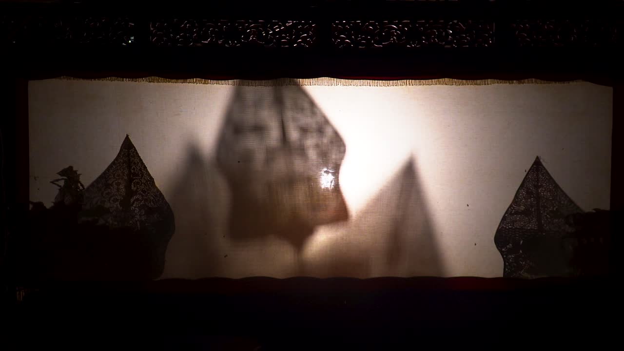 인도네시아 마글랑에서 와양 쿨릿 예술 개관