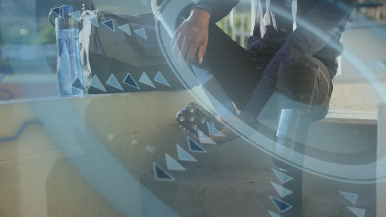 animación del procesamiento de datos digitales sobre un atleta masculino discapacitado que se quita las cuchillas de carrera