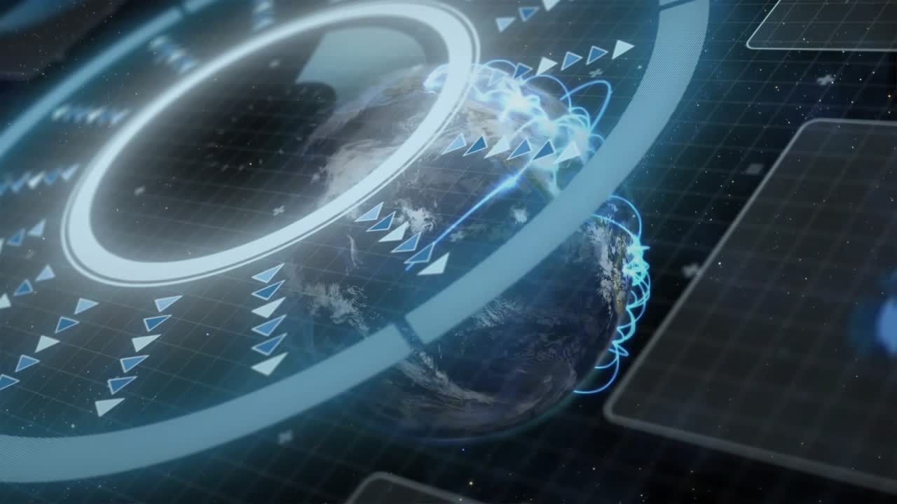 Con una griglia che emerge, un anello HUD rotante che circonda un globo digitale tracciando archi di rete per visualizzazioni di dati.