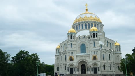 exterior view of a cathedral in saint petersburg