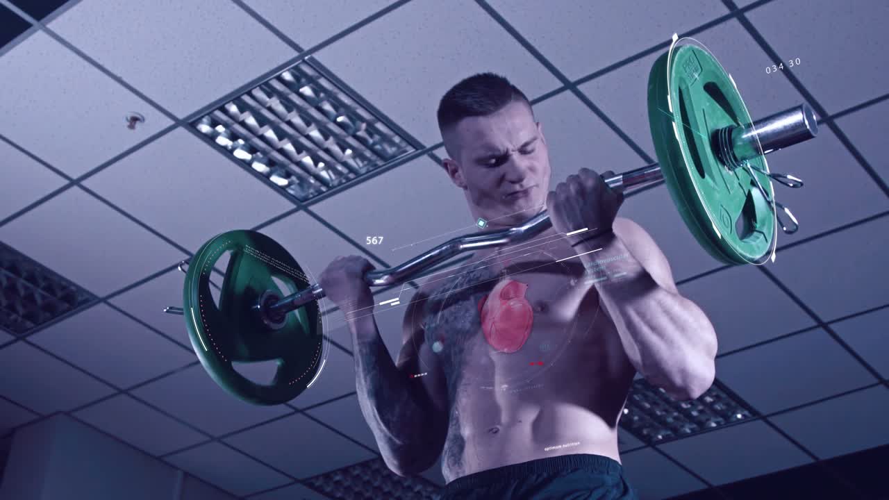 체육관 에서 무게 를 들어 올리는 남자