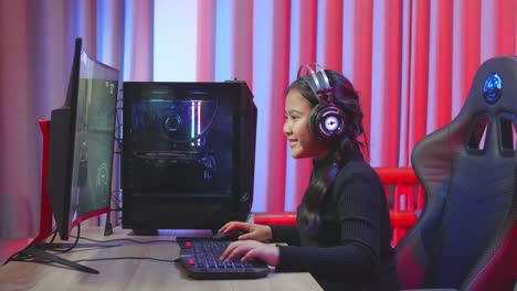 girl gamer at computer