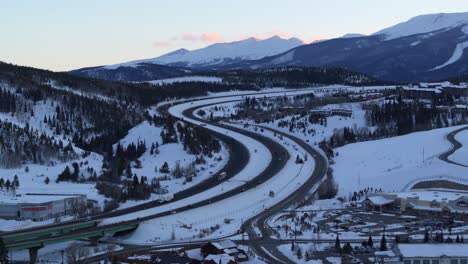 Carretera-E-Intersección-En-Colorado,-Estados-Unidos.