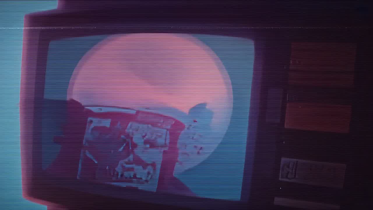 Schermo TV CRT che mostra una maschera da teschio con cappuccio in casa, segnale che causa frange RGB