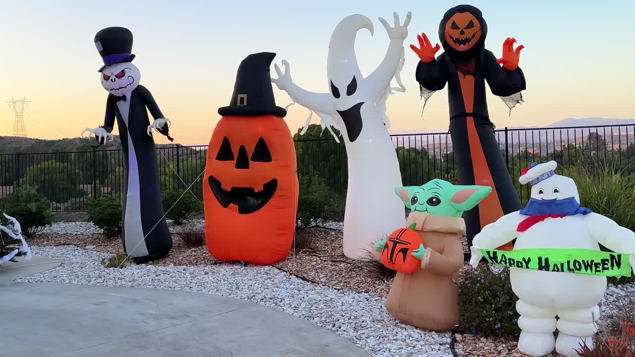 decoraciones de halloween - personajes hinchables espeluznantes
