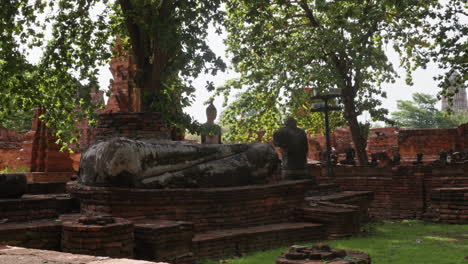 wat mahathay ancient ruins temple in ayutthaya, thailand