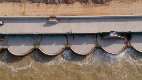 Overhead-Drone-Shot-Of-Circular-shape-Observation-Deck-Looking-Out-Over-Beach,-Beirut-City,-Lebanon