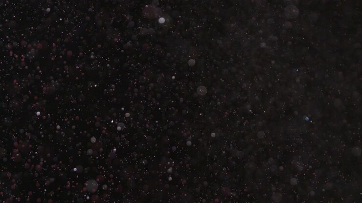 Glitter Realista Explodindo em Fundo Preto