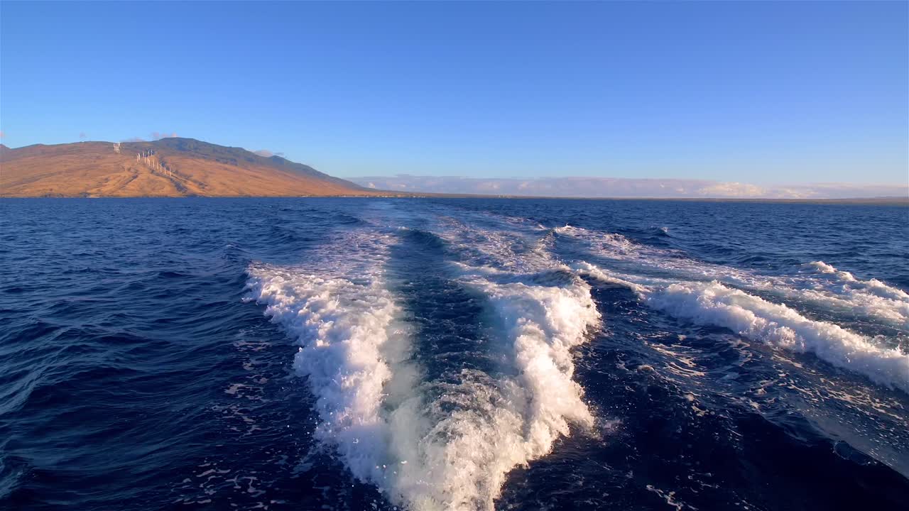 하와이 보트 웨이크 먼 산 풍차 슬로우 모션