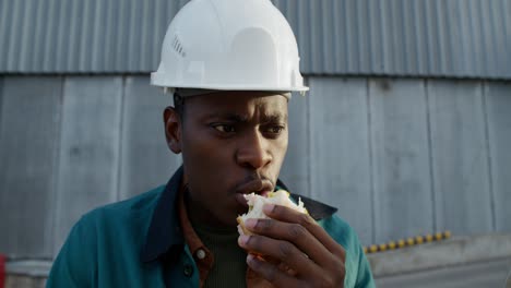 construction worker lunch break