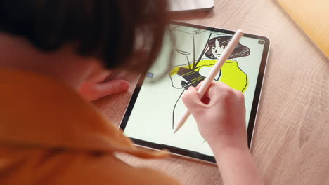 Mädchen-Zeichnet-Zu-Hause-Digitale-Kunst-Auf-Dem-IPad-Mit-Apple-Pencil