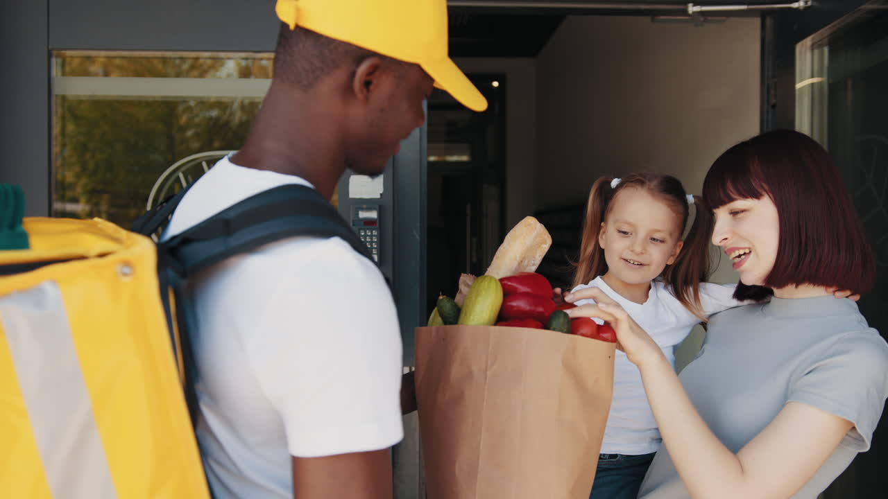 entrega de comestibles en el hogar