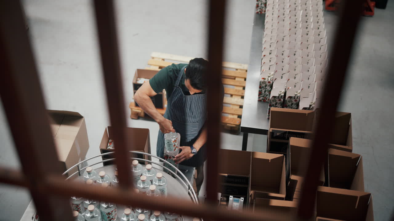 공장 병 및 포장 라인