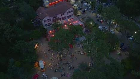 jo and joe hossegor filmed with a drone during a film premiere diffusion