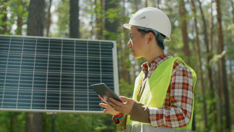 Especialista-En-Energía-Solar-En-El-Trabajo