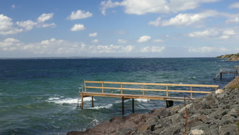 Boardwalk-In-Der-Nähe-Des-Horizonts