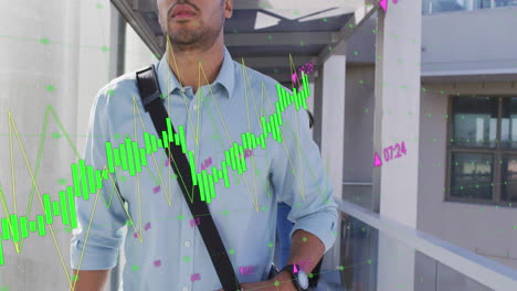 Animation-Mehrerer-Graphen-Mit-Wechselnden-Zahlen,-Mann-Mit-Gemischter-Abstammung-Mit-Tasche-Geht-Durch-Den-Flur