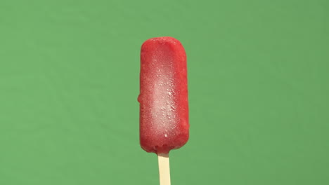 Time-lapse-closeup-of-an-ice-pop-melting-in-reverse