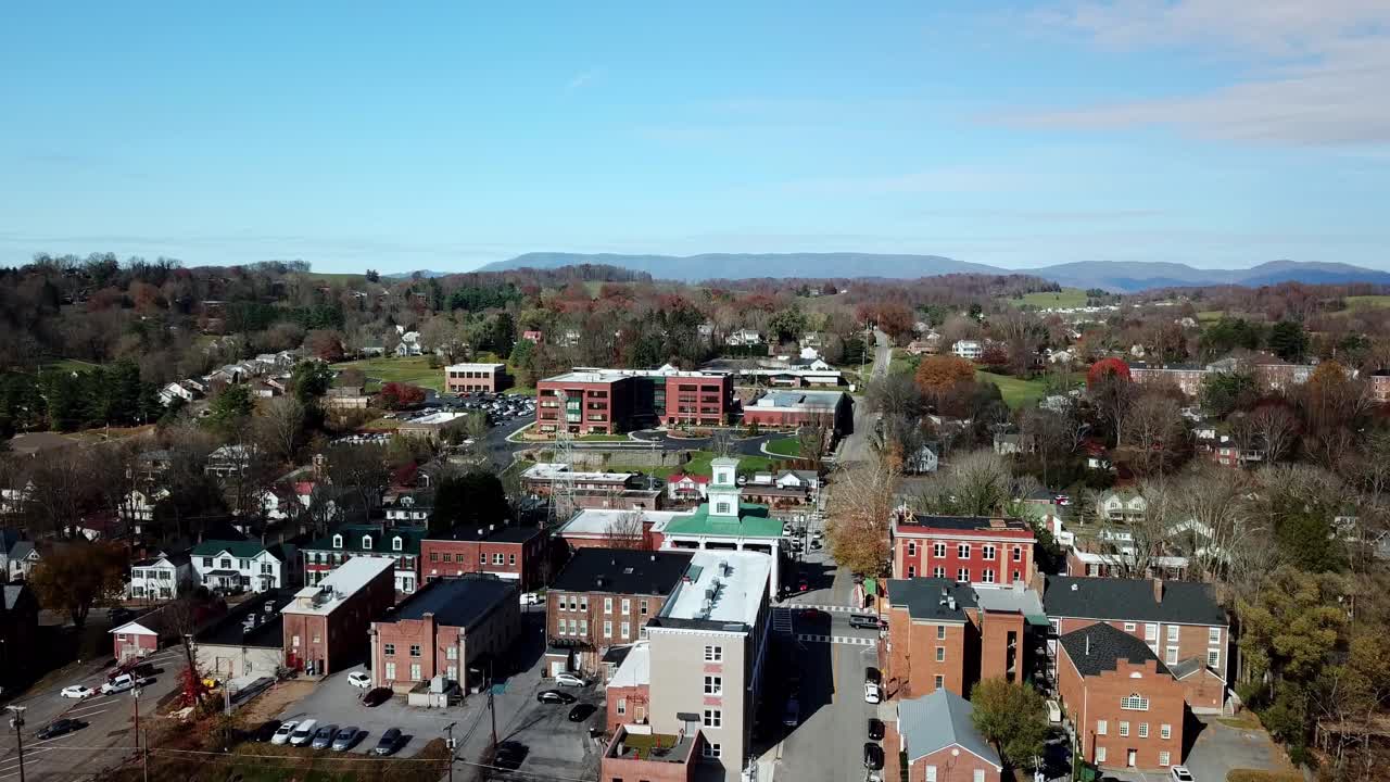 abingdon virginia inclinación aérea hacia abajo en 4k