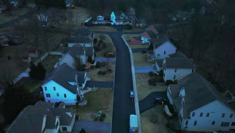 Suburban-homes-at-night