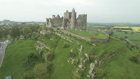 Family-home-residences-cornering-rock-of-Cashel-castle-Tipperary