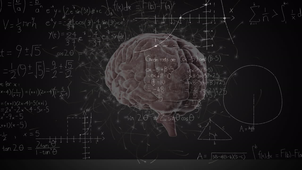 animación del cerebro humano girando sobre ecuaciones matemáticas en la pizarra negra