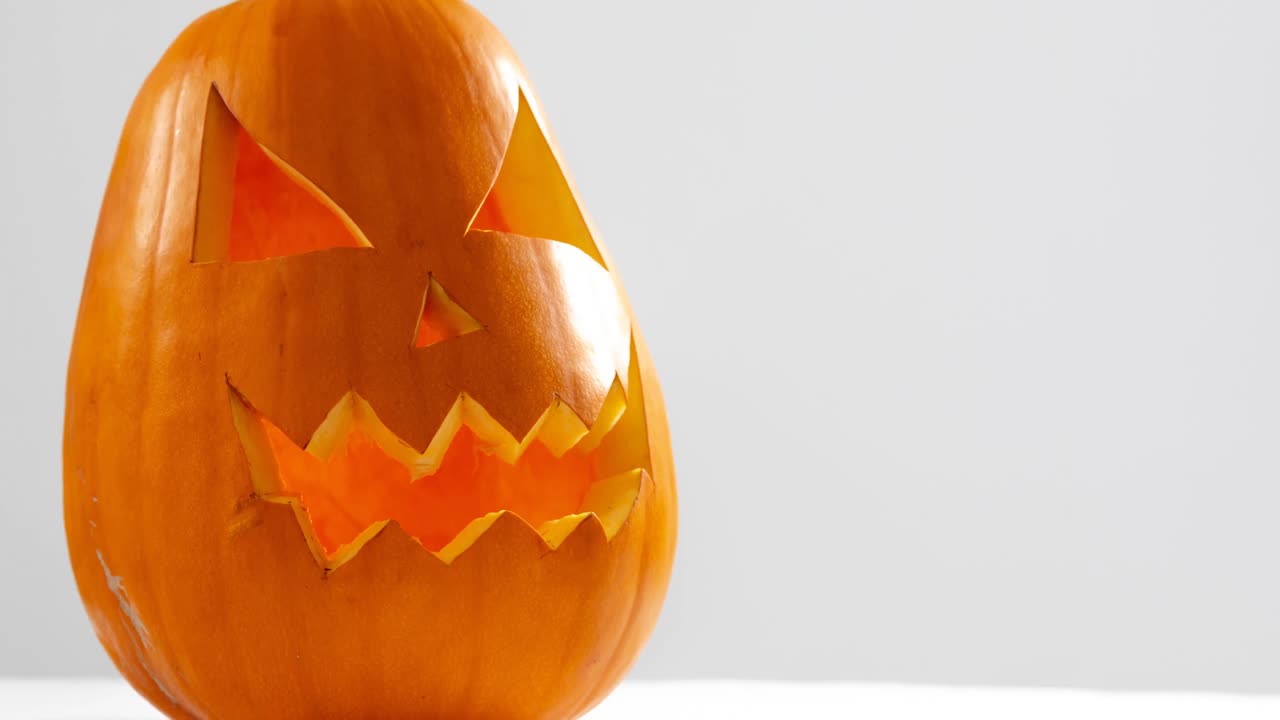 animación de calabaza sobre un fondo blanco