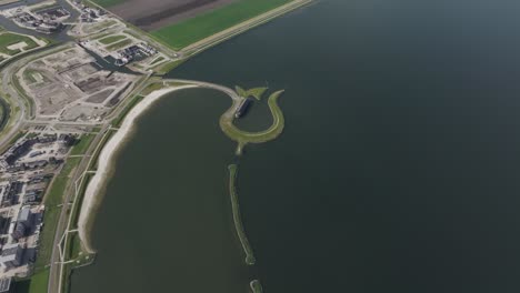 vista aérea de la isla de los tulipanes zeewolde durante el día