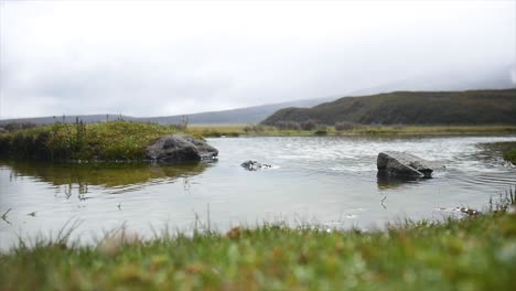 Un-Lago-Natural-En-El-Altiplano-Ecuatoriano