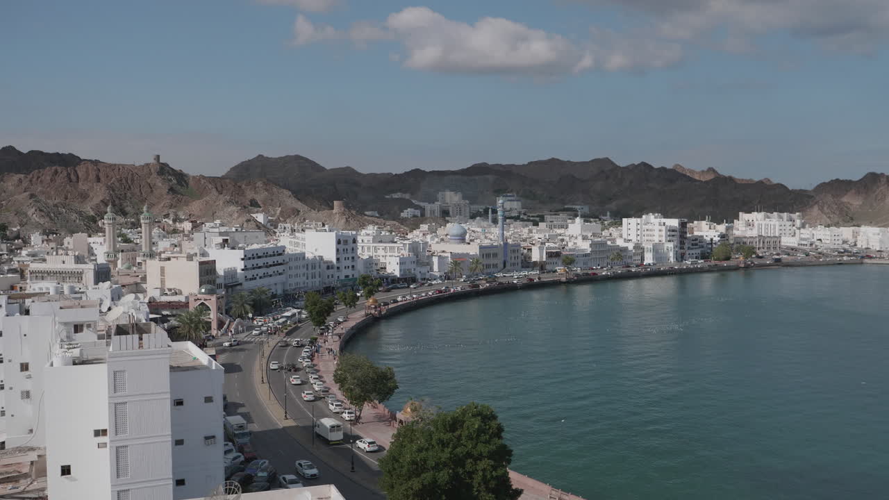 mutrah corniche de mutrah fort, muscat, omán