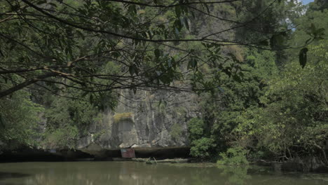 Naturszene-Von-Trang-An-In-Vietnam