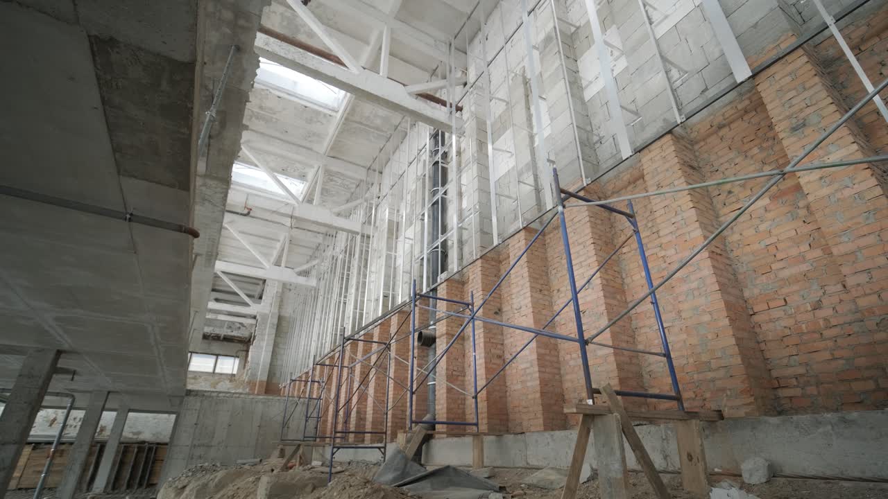 상업 사무실의 큰 건설 현장 장면