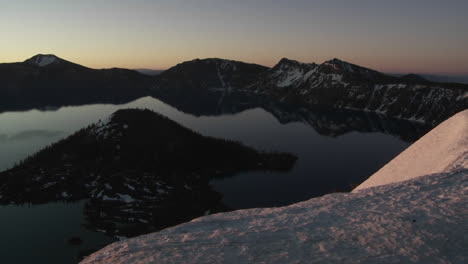 Las-Hermosas-Orillas-Del-Lago-Crater-Oregon-1