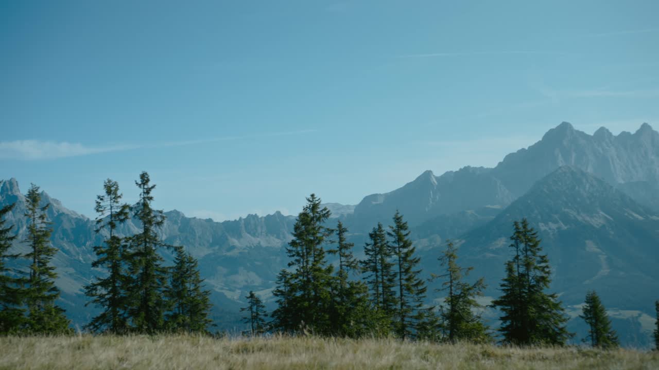 Vista panoramica sulle montagne vicino a Salisburgo.