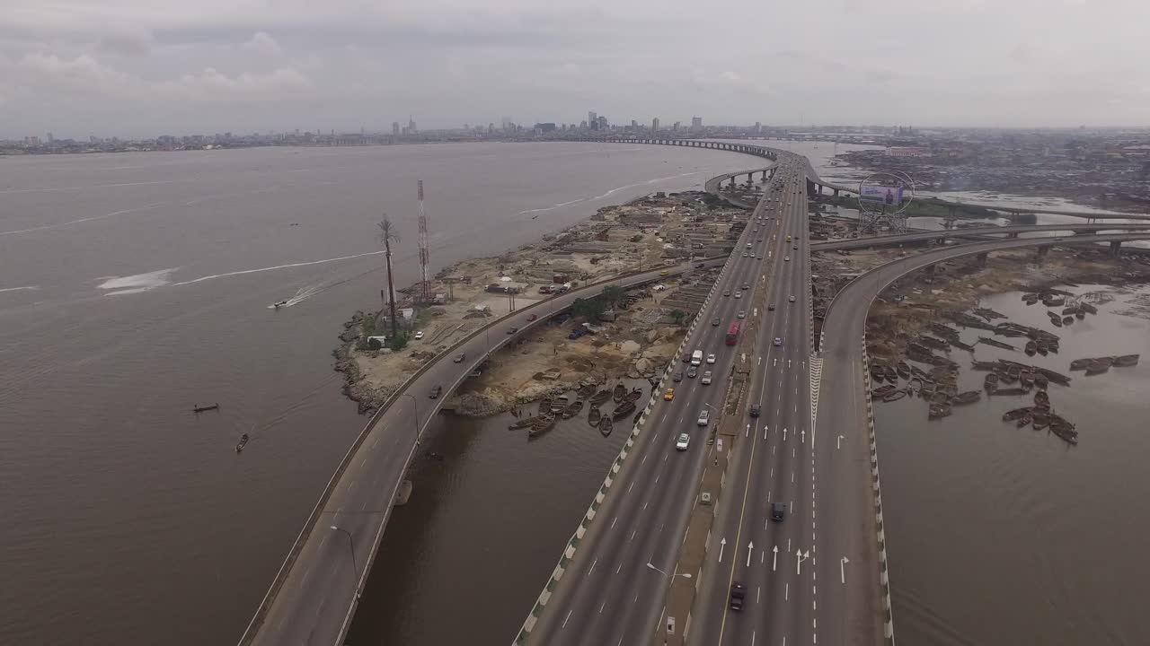 Ripresa del Terzo Ponte Continentale, Stato di Lagos, Nigeria.