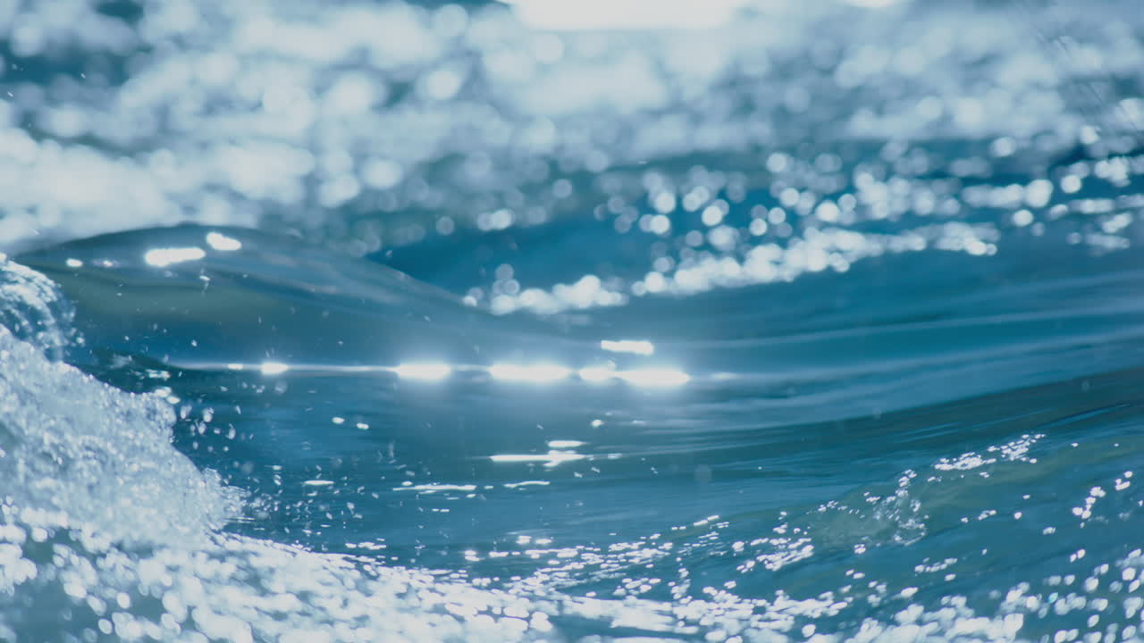 강 의 강류 의 느린 영상